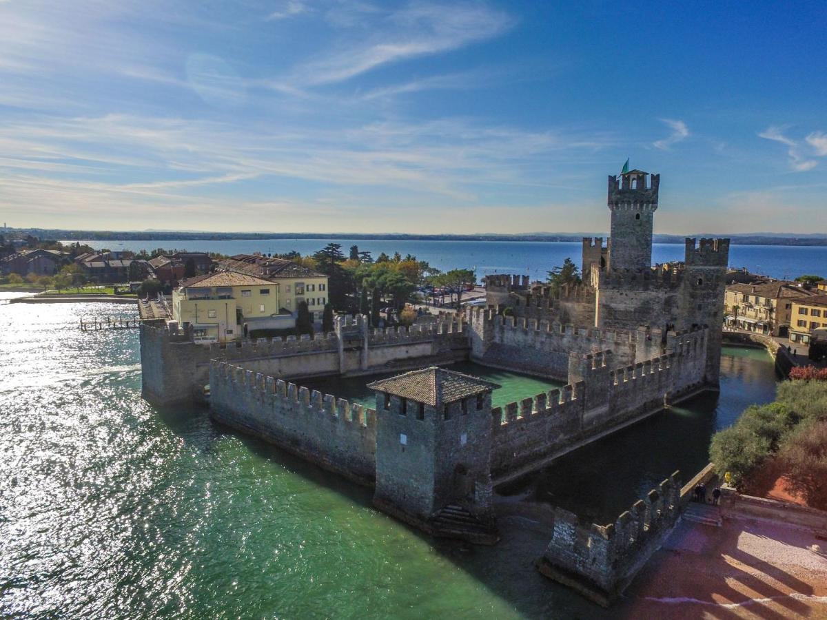 Holiday Sirmione Apartments Exterior photo