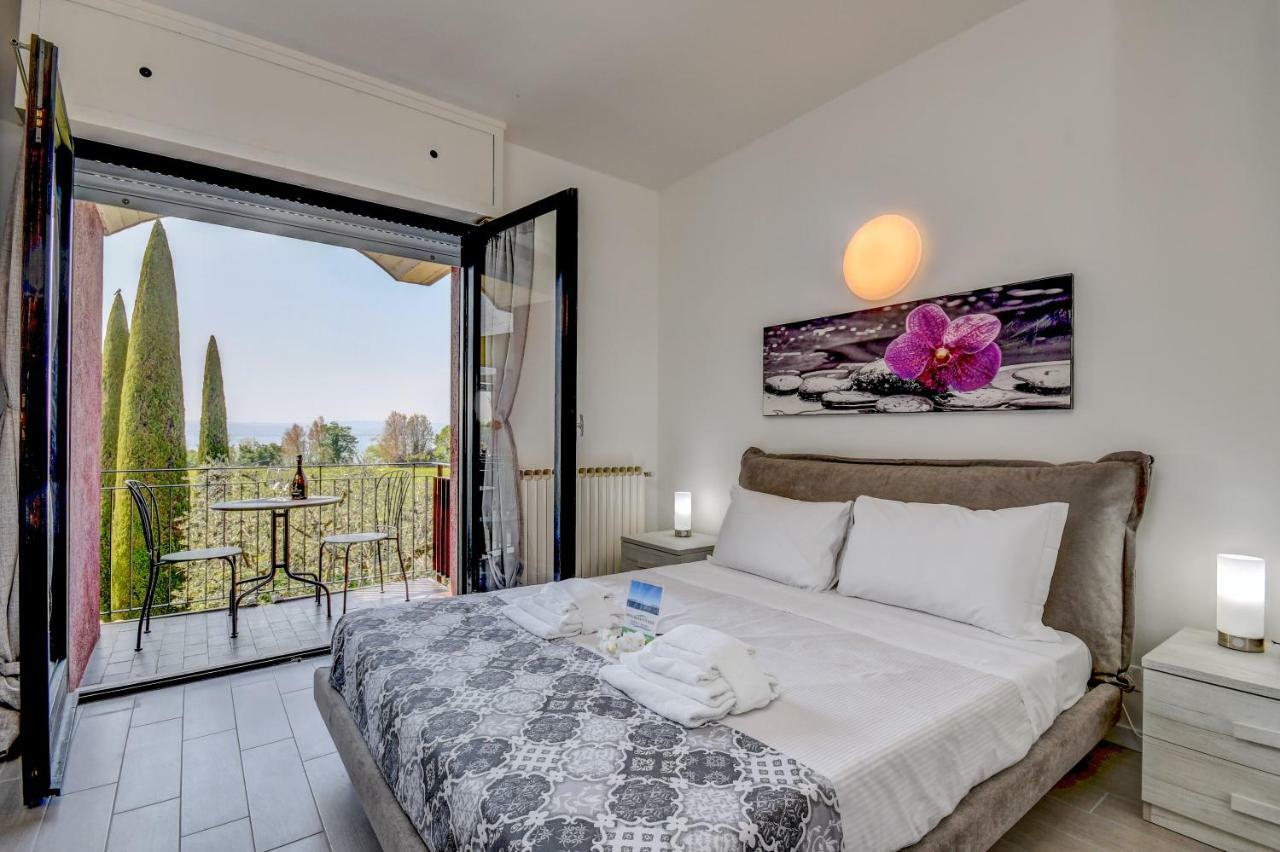 Holiday Sirmione Apartments Exterior photo
